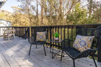 6931 Pinehaven Rd, Oakland, CA 94611 - Photo 9