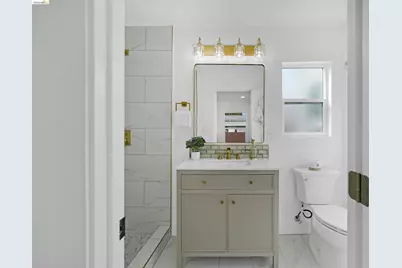 16826 Bar Ave, San Lorenzo, CA 94580 - Photo 43