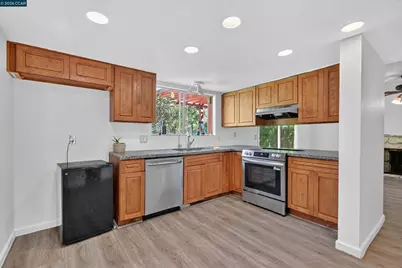 730 Stratford Avenue, Dixon, CA 95620 - Photo 17