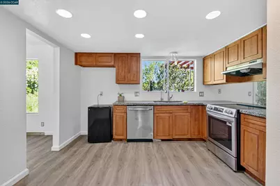 730 Stratford Avenue, Dixon, CA 95620 - Photo 15