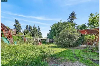 730 Stratford Avenue, Dixon, CA 95620 - Photo 37