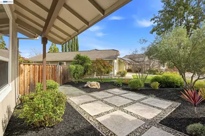 3593 Whitehall Ct, Pleasanton, CA 94588 - Photo 25