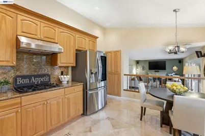 3593 Whitehall Ct, Pleasanton, CA 94588 - Photo 7