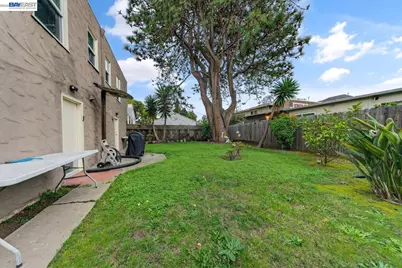 940 Delaware St, Berkeley, CA 94710 - Photo 15