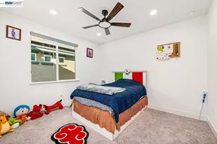 713 River Bend Dr, Lathrop, CA 95330 - Photo 33