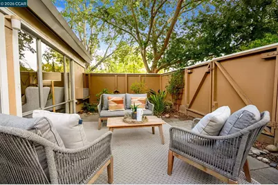 1129 Ptarmigan Dr #3, Walnut Creek, CA 94595 - Photo 11