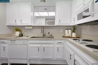 1129 Ptarmigan Dr #3, Walnut Creek, CA 94595 - Photo 9