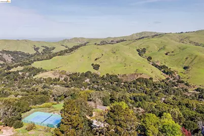 407 Vista Heights Rd, El Cerrito, CA 94530 - Photo 29