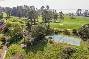 407 Vista Heights Rd, El Cerrito, CA 94530 - Photo 3