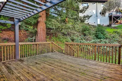 9 Wildwood Road, Orinda, CA 94563 - Photo 29