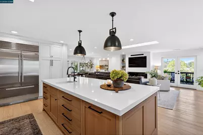 393 Colorados Ct, Lafayette, CA 94549 - Photo 7