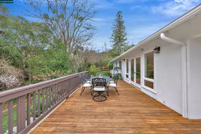 393 Colorados Ct, Lafayette, CA 94549 - Photo 43