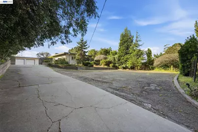 1631 Arlington Blvd, El Cerrito, CA 94530 - Photo 21