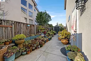 15100 Shining Star Ln, San Leandro, CA 94579 - Photo 13