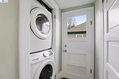 2327 N St, Sacramento, CA 95816 - Photo 19