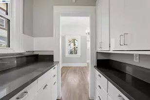 2327 N St, Sacramento, CA 95816 - Photo 13