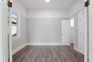 2327 N St, Sacramento, CA 95816 - Photo 9