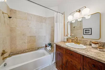 33 Somerset Rd, Oakland, CA 94611 - Photo 45