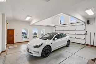 33 Somerset Rd, Oakland, CA 94611 - Photo 59