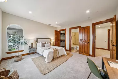 33 Somerset Rd, Oakland, CA 94611 - Photo 43