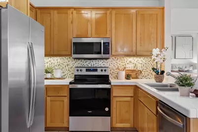 655 12th St #205, Oakland, CA 94607 - Photo 5