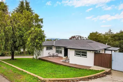 25480 University Ct, Hayward, CA 94542 - Photo 9