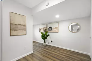 25480 University Ct, Hayward, CA 94542 - Photo 27