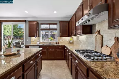 5271 Salerno Dr, Dublin, CA 94568 - Photo 9