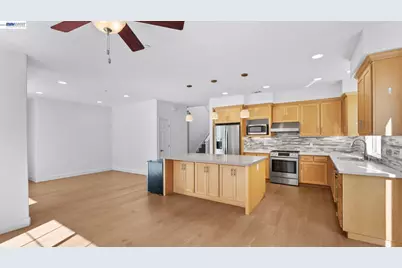 1200 Stonecrest Ln, Concord, CA 94518 - Photo 3