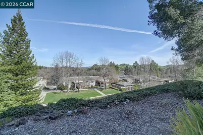 1557 Rockledge Ln #2, Walnut Creek, CA 94595 - Photo 21