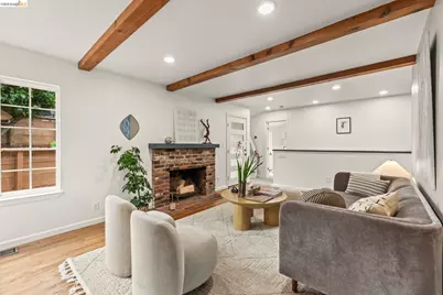 2 Cortez Ct, Oakland, CA 94611 - Photo 7