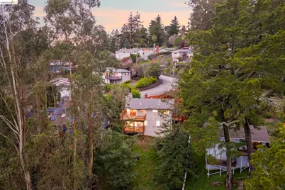 2 Cortez Ct, Oakland, CA 94611 - Photo 51