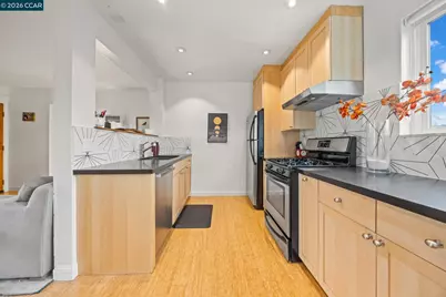 2327 10th Street #4, Berkeley, CA 94710 - Photo 11