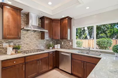 1074 Harvest Cir, Pleasanton, CA 94566 - Photo 17