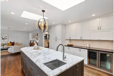 261 Silverado Ct, Oakland, CA 94605 - Photo 31