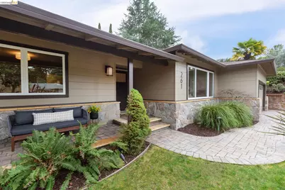 261 Silverado Ct, Oakland, CA 94605 - Photo 3