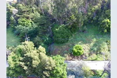 Scout Rd, Oakland, CA 94611 - Photo 1