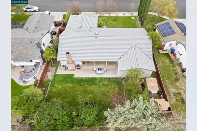 875 Brittany Ln, Concord, CA 94518 - Photo 23