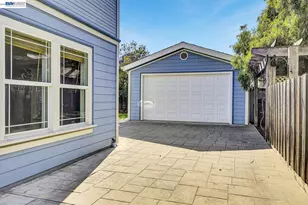 2635 10th St, Oakland, CA 94601 - Photo 43