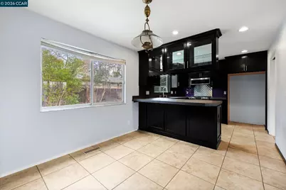 959 Chandler Ct, Concord, CA 94518 - Photo 5