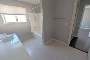 4958 Bay View Cir, Stockton, CA 95219 - Photo 13