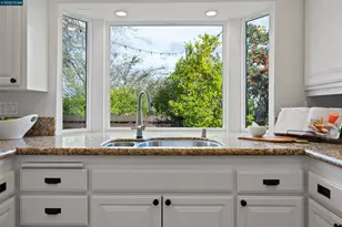 2080 Essenay Ave, Walnut Creek, CA 94597 - Photo 13