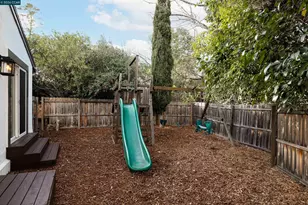 2080 Essenay Ave, Walnut Creek, CA 94597 - Photo 37