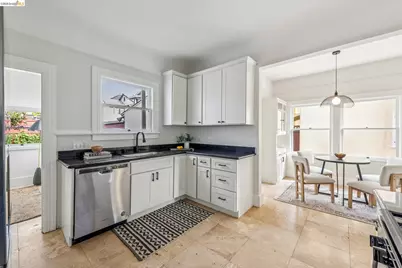 836 19th St, Oakland, CA 94606 - Photo 11