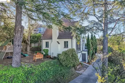 6344 Snake Rd, Oakland, CA 94611 - Photo 43