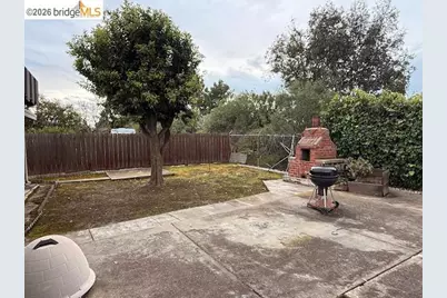 178 Linda Vista Ave, Pittsburg, CA 94565 - Photo 9