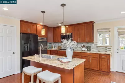 5506 Nebraska Dr, Concord, CA 94521 - Photo 11