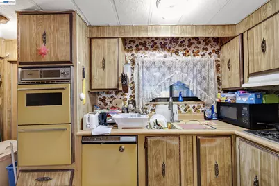 389 Tropicana Way, Union City, CA 94587 - Photo 11