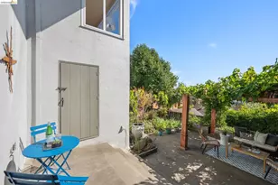 1989 Oakview Dr, Oakland, CA 94602 - Photo 43