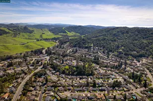 136 Shuey Dr, Moraga, CA 94556 - Photo 53